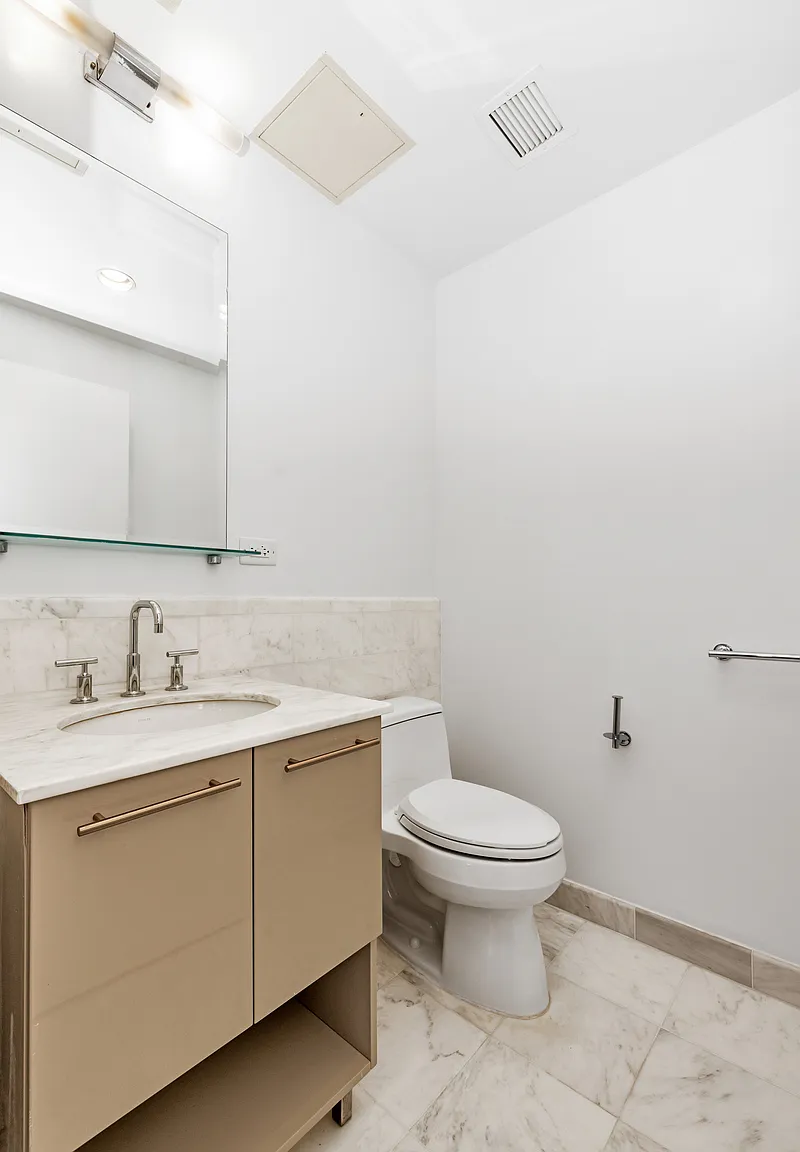 49 East 34th Street — Photo 4