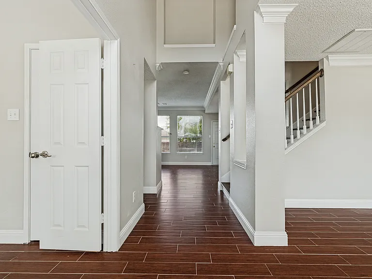 3900 Columbus Dr — Photo 17
