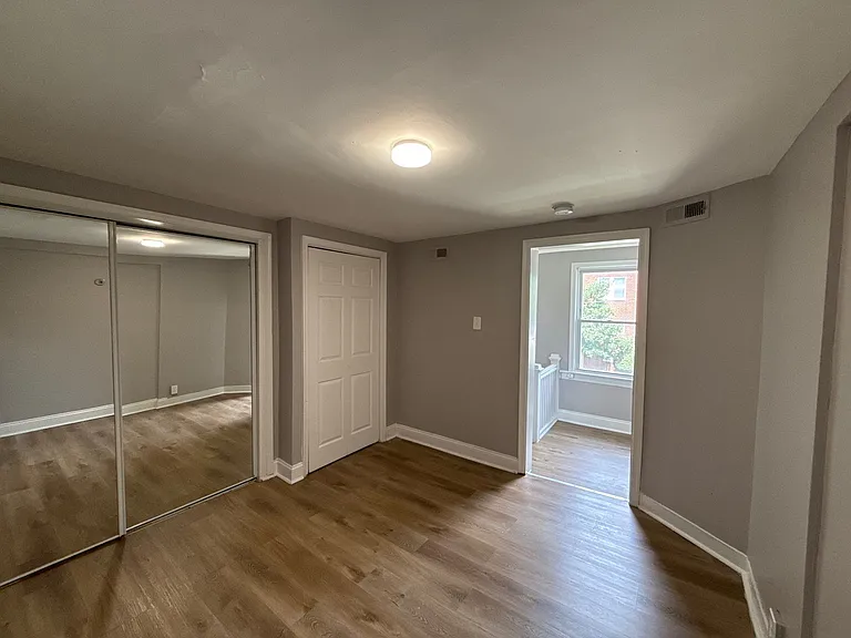 4002 Hayward Ave #B — Photo 5