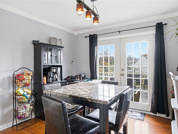 5th image of 165 Spring Grove Rd