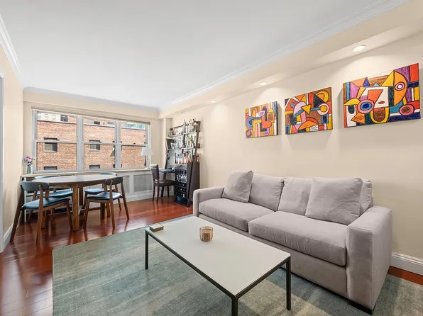 166 E 35th St APT 15C, Manhattan, NY 10016