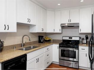 233 Green Meadow Dr APT B, Watsonville, CA 95076