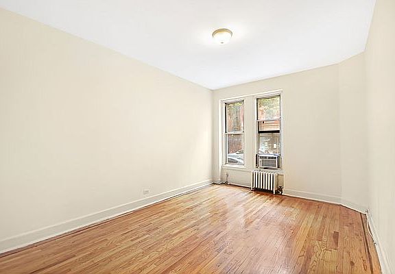 3rd image of 320 E 83rd St APT 1A