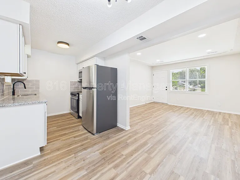 3104 Orville Ave #A — Photo 7
