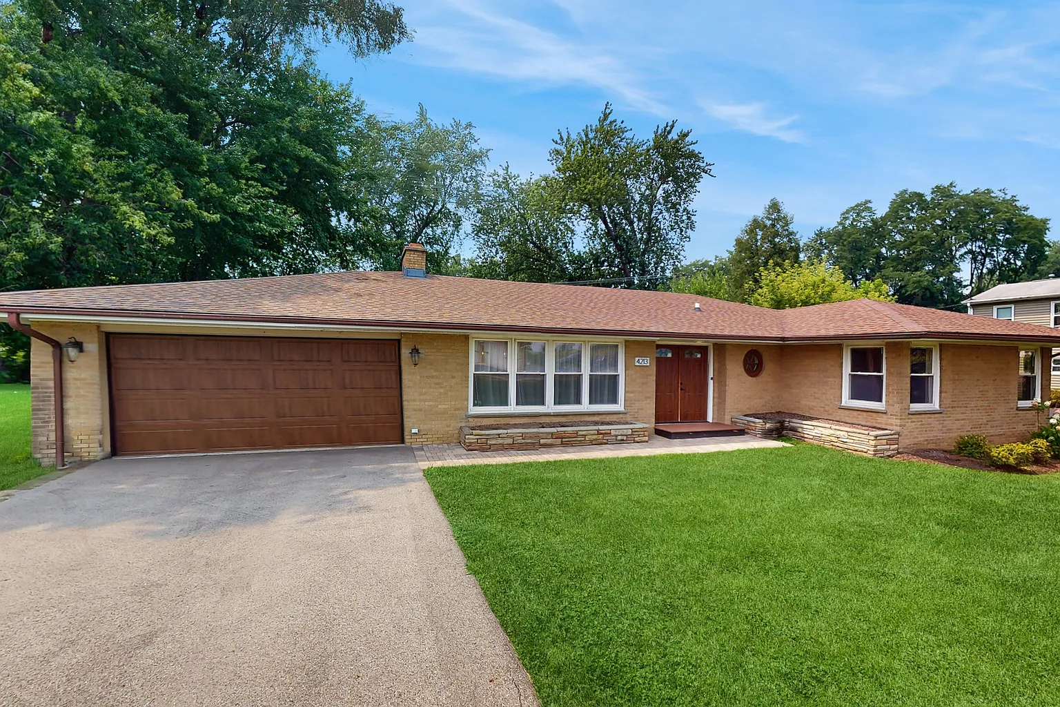 4213 E Wonder Lake Rd photo 1