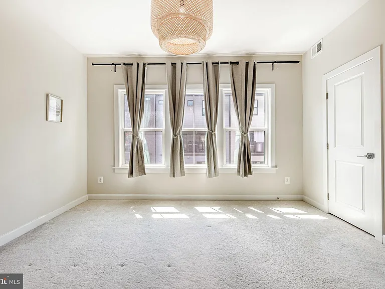 2335 Water Promenade Ave — Photo 34