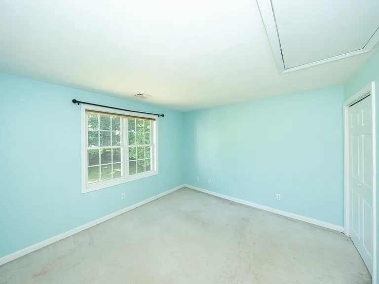 469 Walnut St — Photo 46