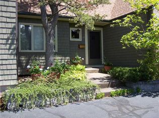 57 Arvine Pl, Manchester, CT 06040