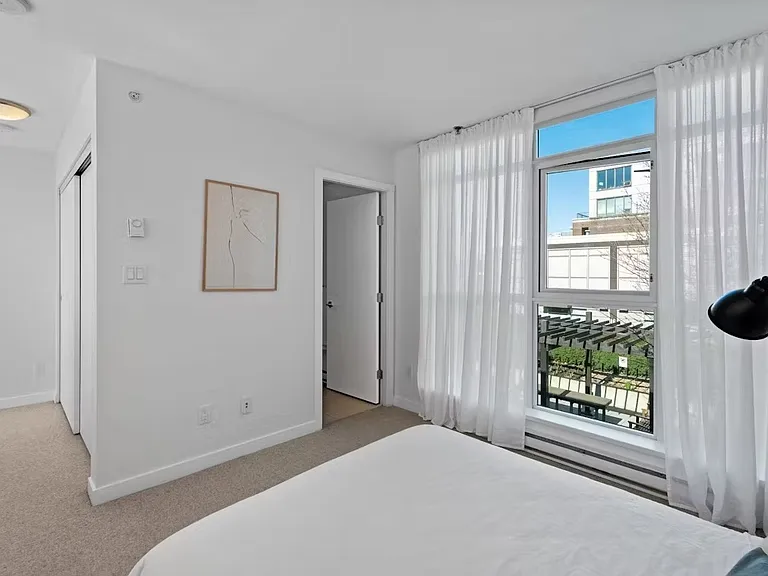 429 W 2nd Ave #310 — Photo 7