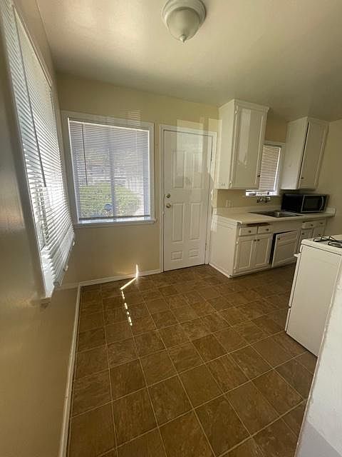 1st image of 1007 E Ocean Blvd APT 1