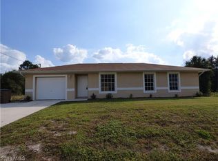 3909 32nd St SW, Lehigh Acres, FL 33976