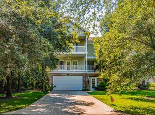81 Hook Dr, Pawleys Island, SC 29585