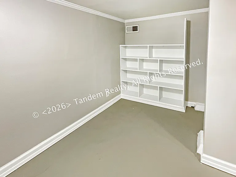 2228 Ashwood Ave #B — Photo 21