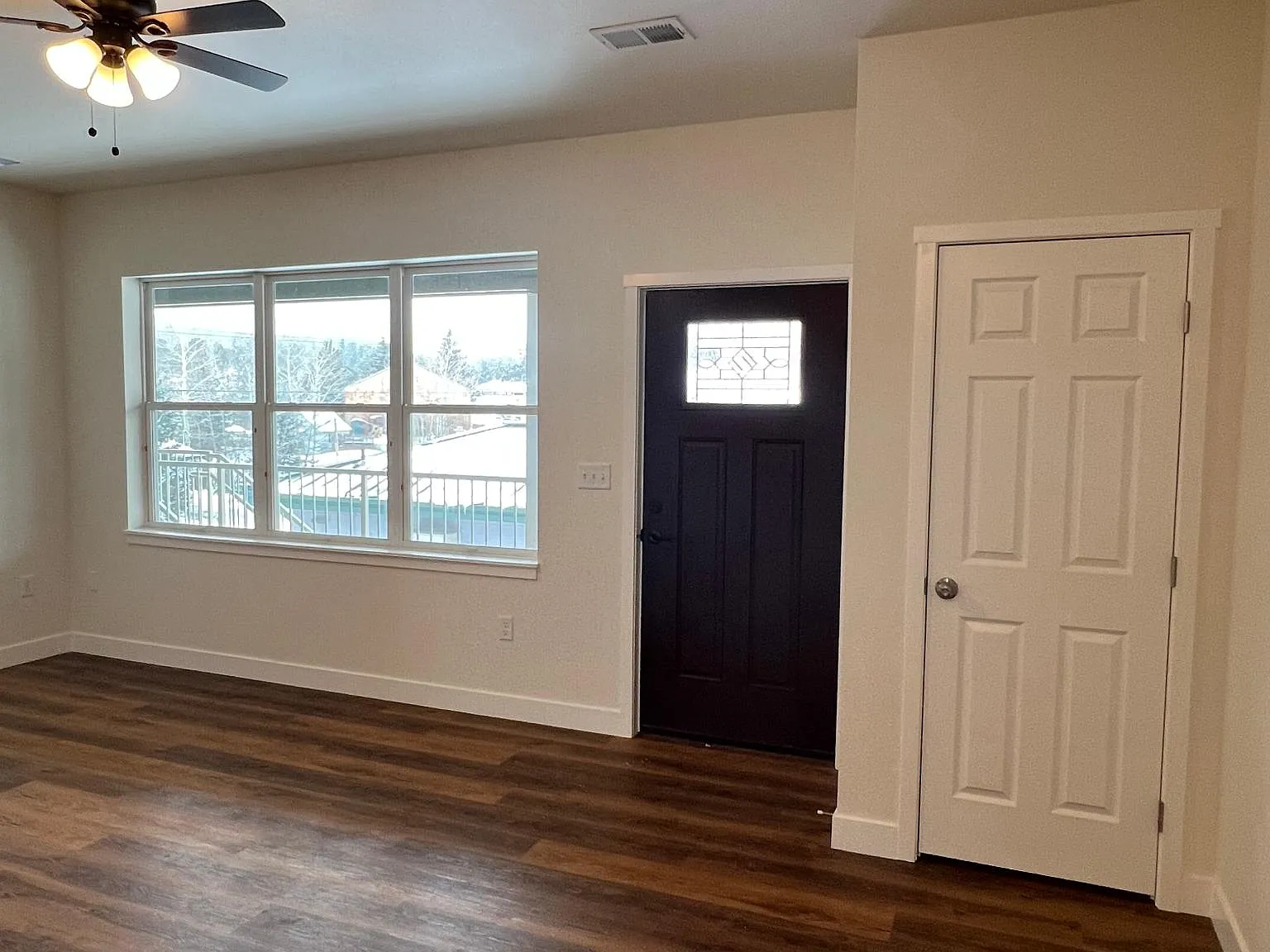 2 bed, 1000 sqft, $2,100 — Photo 4