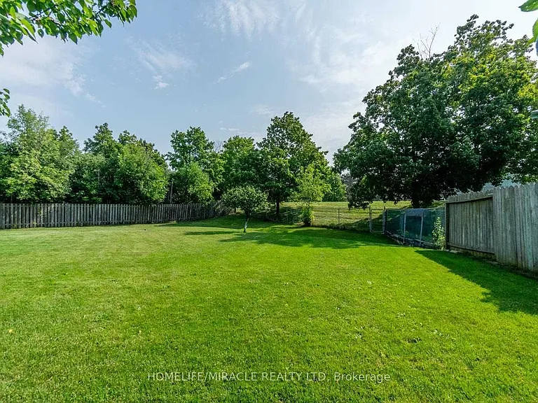 850 Chippenham Dr — Photo 30