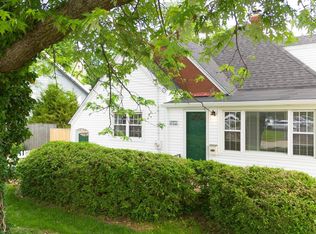 3912 N Prospect Rd, Peoria, IL 61614