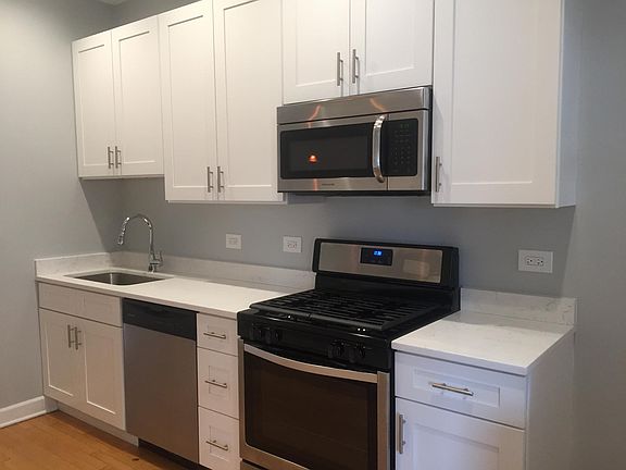 4th image of 4711 N Paulina St #2