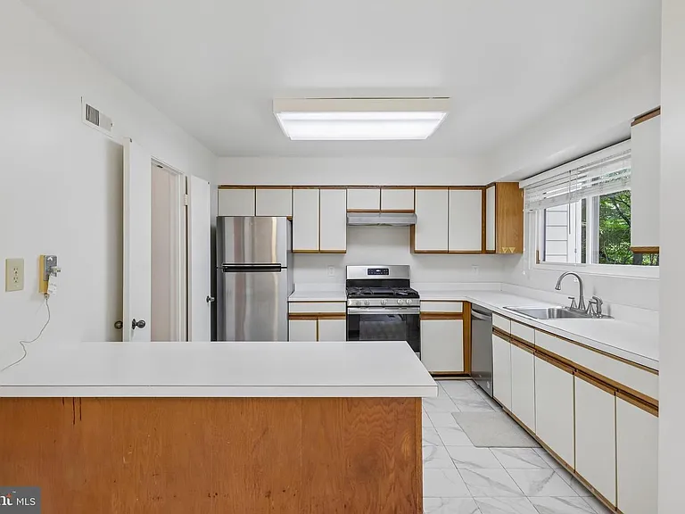 10739 Mist Haven Ter — Photo 3