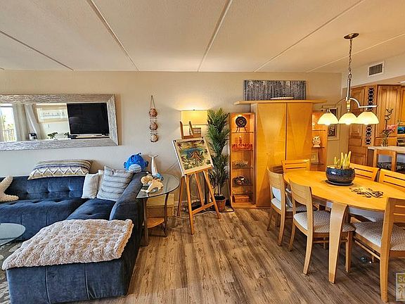 5th image of 1816 Gulf Blvd #402