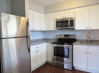 1080 N Wheeling Rd APT 3B, Mount Prospect, IL 60056