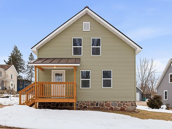 2nd image of 115 W 4th St