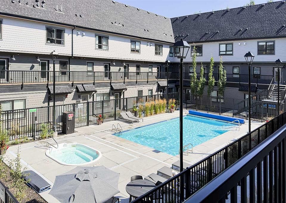 1st image of 109 W Kananaskis Way #106