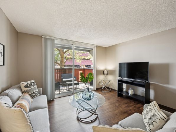 3285 Clover Way #5-203