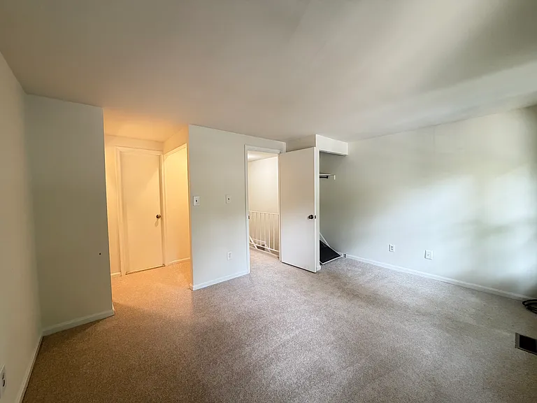 20503 Strath Haven Dr — Photo 14