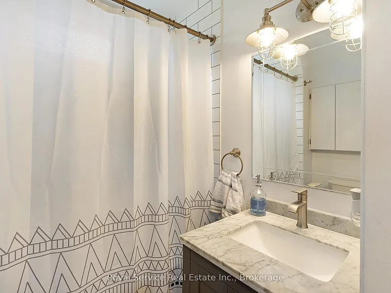 136 Onderdonk Ln — Photo 18