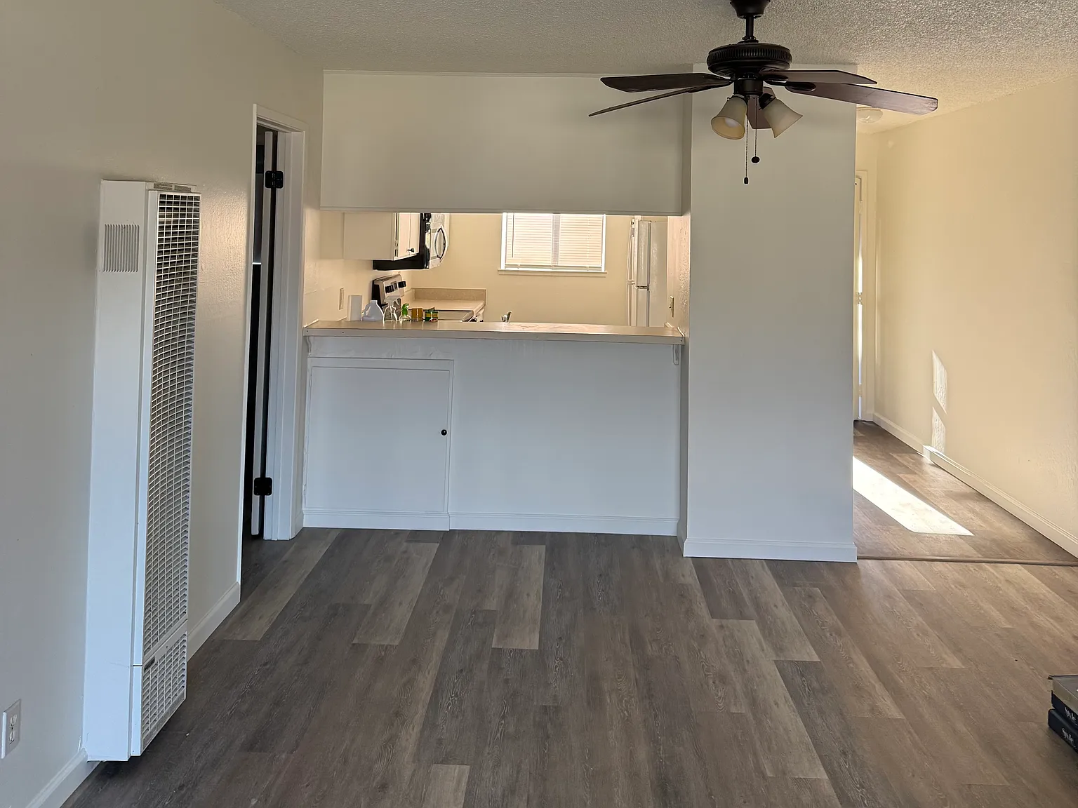 1060 Oak Grove Rd — Photo 4