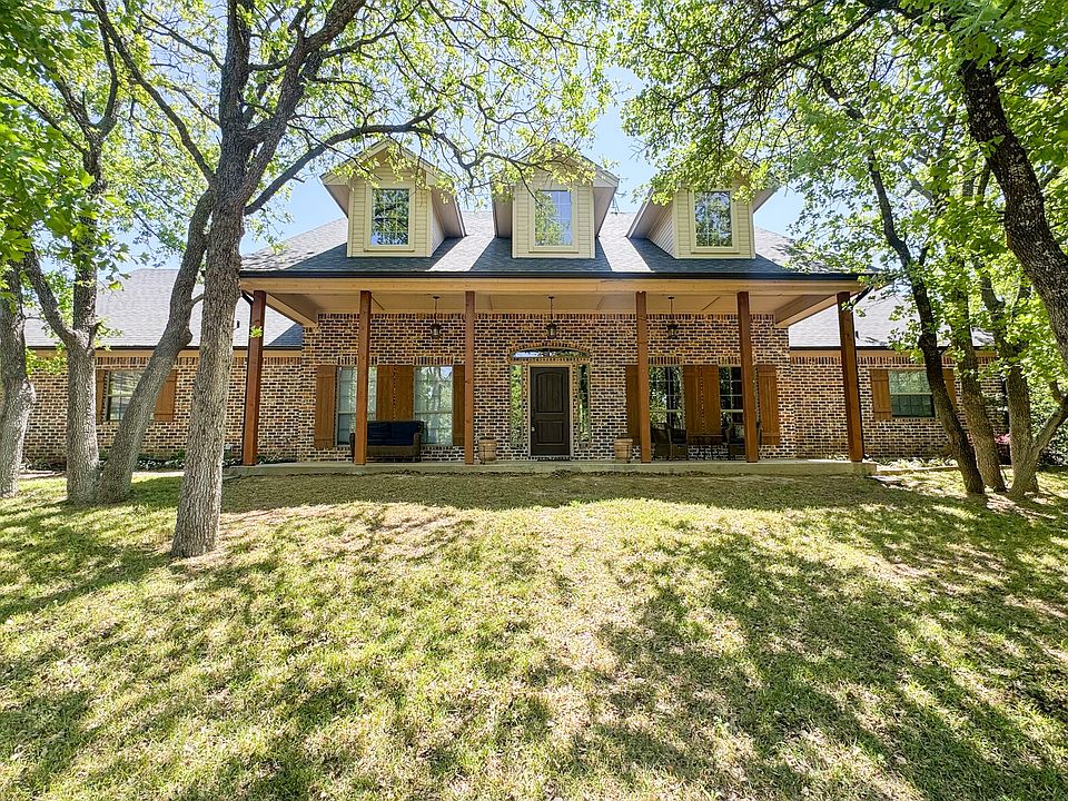 1st image of 505 Spring Valley Rd