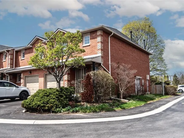 255 Mount Albion Rd #22, Hamilton, ON L8K 6P8