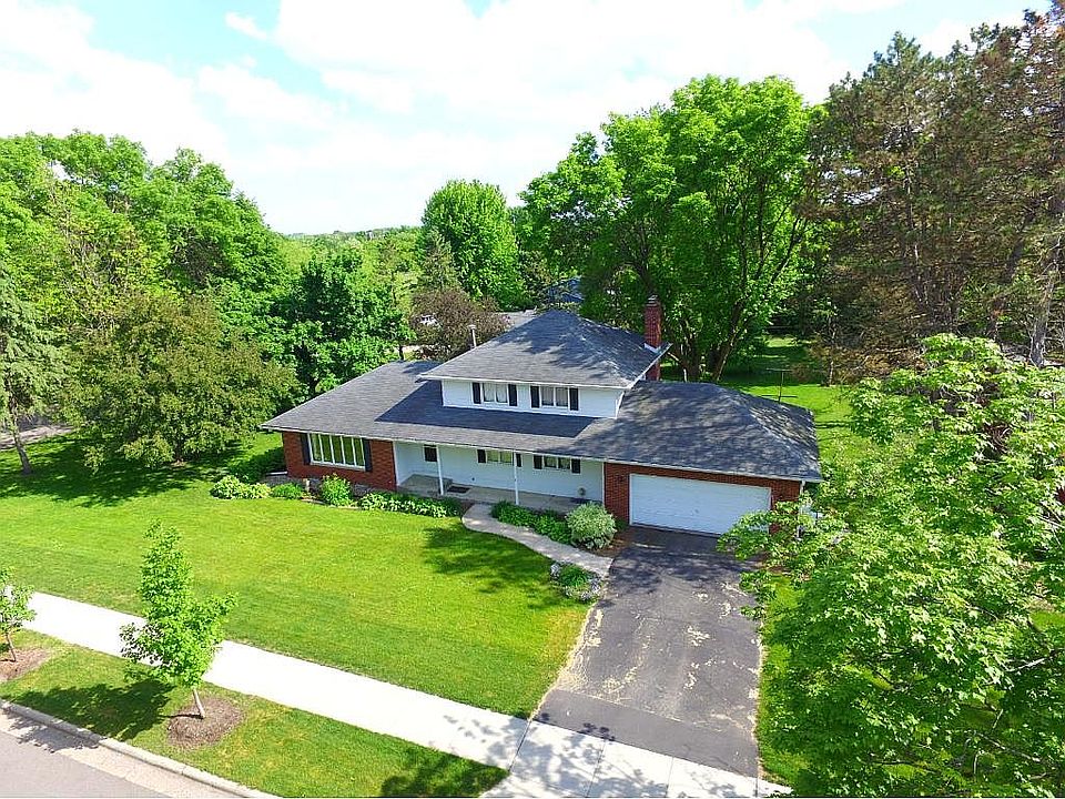 1st image of 300 Ames St