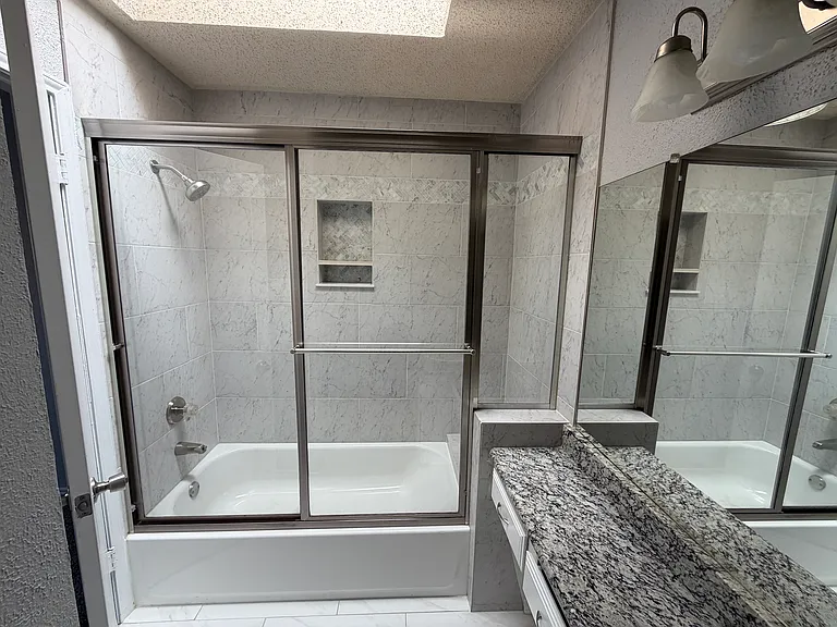 4777 Cedar Springs Rd #4D — Photo 8