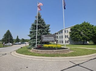 1880 Raleigh Ave #K, Kendallville, IN 46755