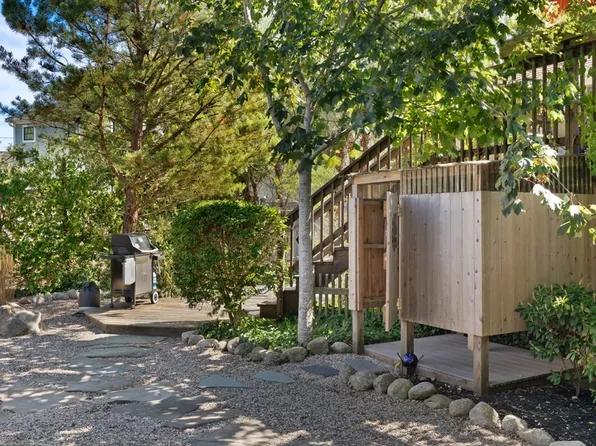 10 Snows Ln #1C, Provincetown, MA 02657