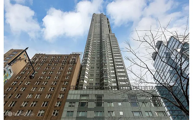 Rented by Douglas Elliman | media 23