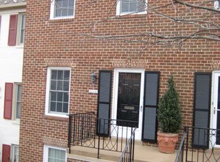 3235 Sutton Pl NW APT A, Washington, DC 20016