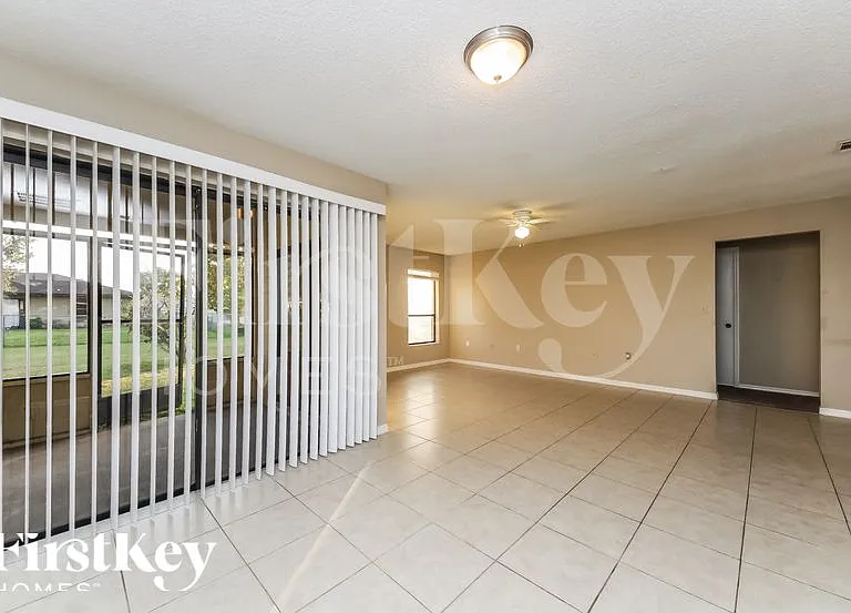 610 Fresno Ct — Photo 6