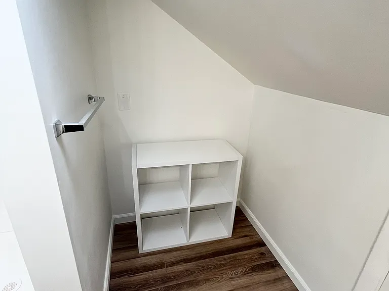 76 Gilliver Rd — Photo 37