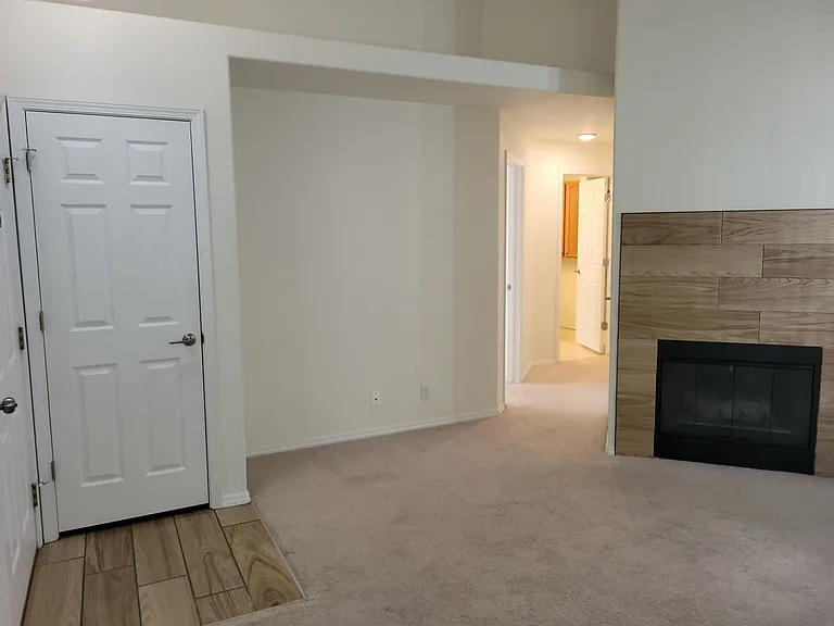 3735 Strawberry Field Grv #G — Photo 6