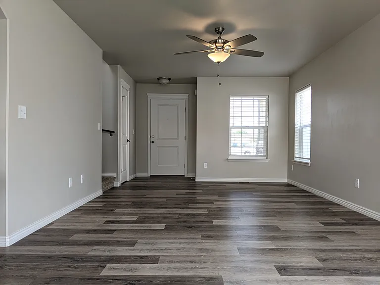 2995 Lisa Ct — Photo 2