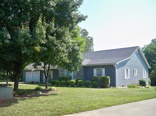 201 Dell Cir, Hudson, NC 28638
