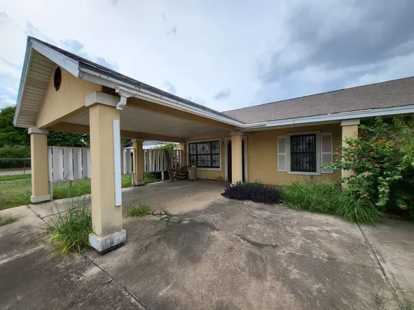 2204 Willow St, Laredo, TX 78043