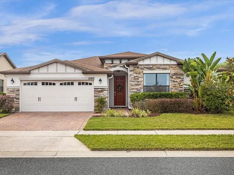 1020 Umbria Ln