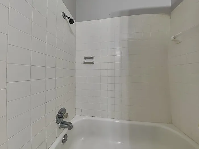 10927 Regency Dr — Photo 14