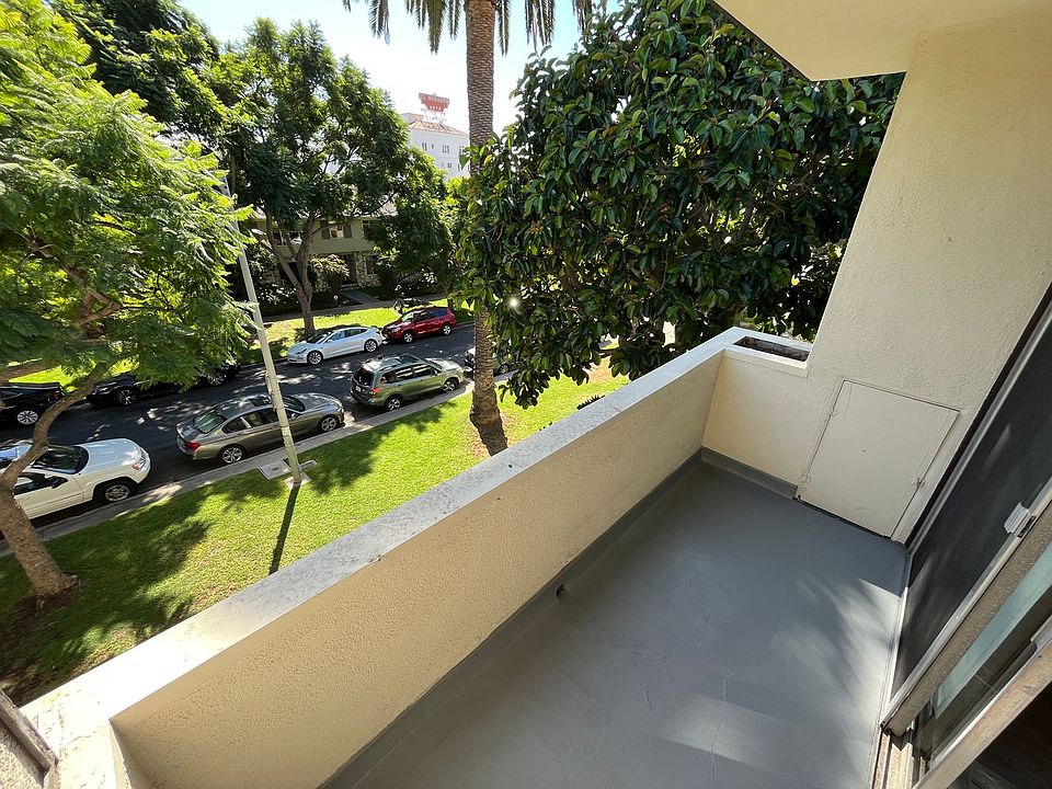 The Royalton Apartments, LLC 8221 De Longpre Ave West Hollywood CA