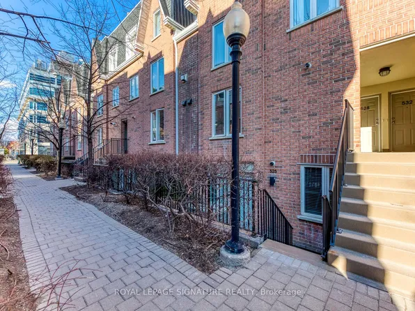 10 Douro St, Toronto, ON M6K 3M4
