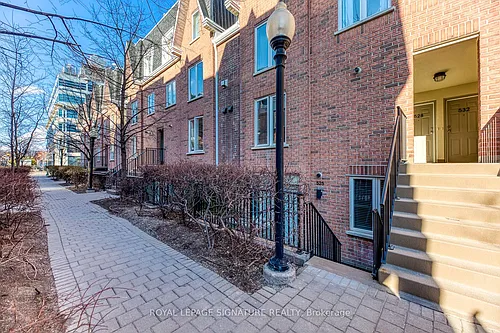 10 Douro St #525 Photo 1