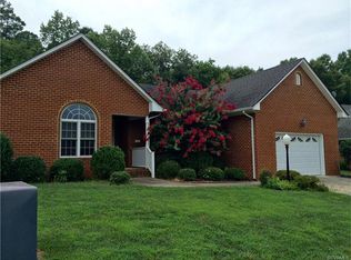 441 Cobblestone Dr, Hopewell, VA 23860